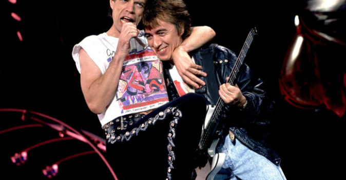 rolling-stones-1989-Photo-PaulNatkin-WireImage@1400x1050-696x522