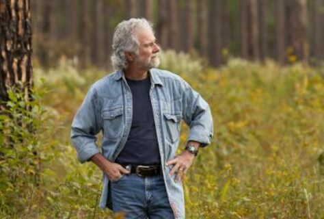 chuck_in_the_fall_pic