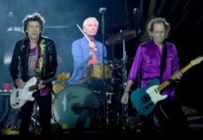 charlie-watts-rolling-stones-2000x1270-1-696x442